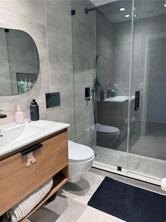 For Sale: $1,300,000 (4 beds, 3 baths, 2015 Square Feet)