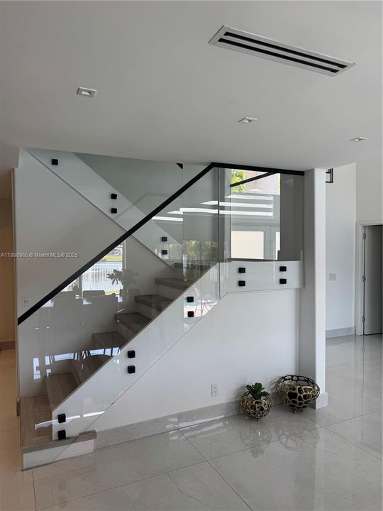 For Sale: $1,300,000 (4 beds, 3 baths, 2015 Square Feet)