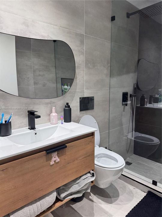 For Sale: $1,300,000 (4 beds, 3 baths, 2015 Square Feet)