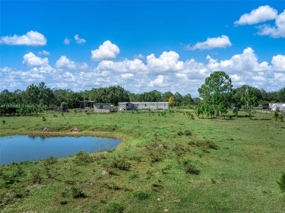 For Sale: $275,000 (2 beds, 2 baths, 1064 Square Feet)