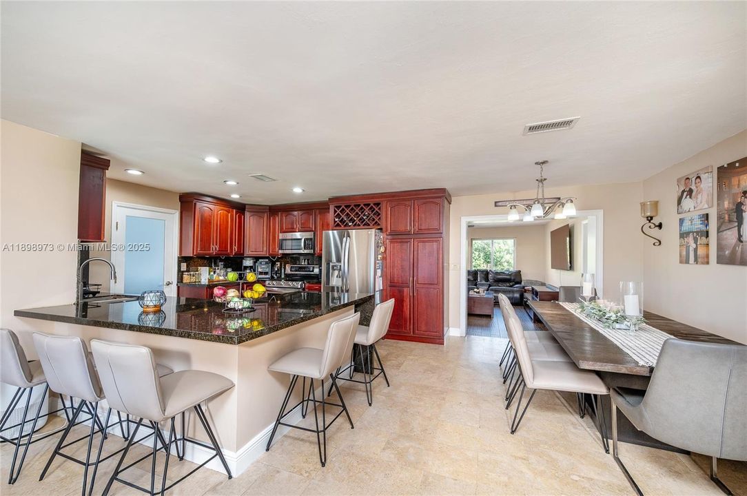 Active With Contract: $855,000 (4 beds, 2 baths, 1748 Square Feet)