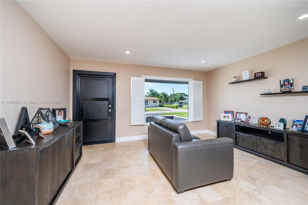 Active With Contract: $855,000 (4 beds, 2 baths, 1748 Square Feet)