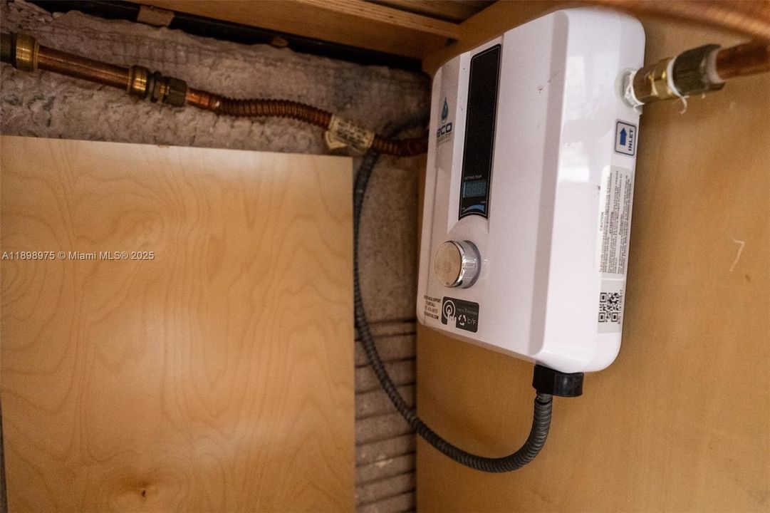 Tankless Hot Water Heater