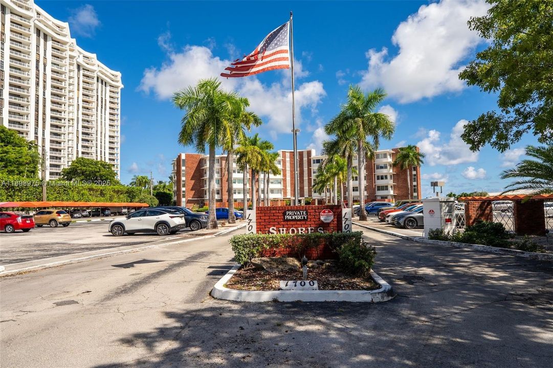 For Sale: $279,000 (2 beds, 2 baths, 1154 Square Feet)