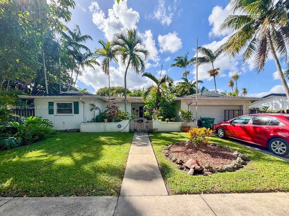 Recently Sold: $499,000 (3 beds, 2 baths, 1512 Square Feet)
