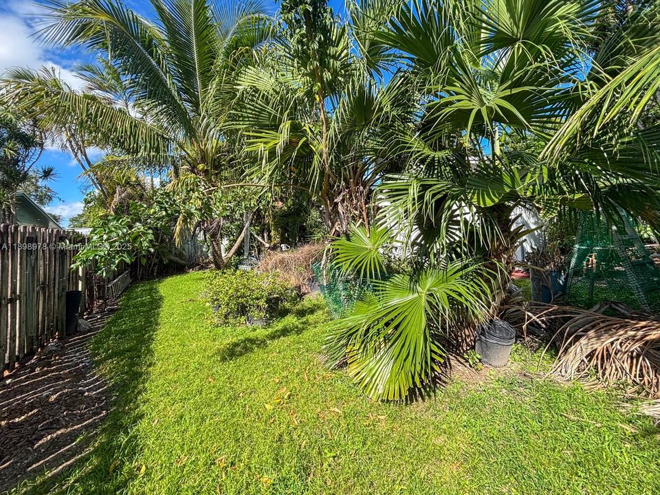 Recently Sold: $499,000 (3 beds, 2 baths, 1512 Square Feet)