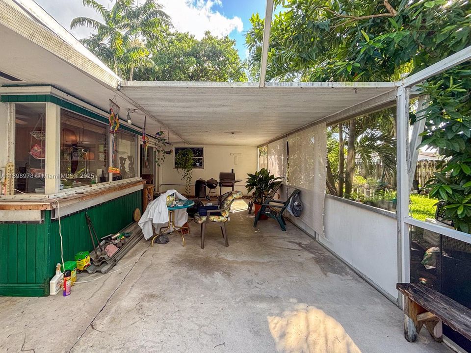 Recently Sold: $499,000 (3 beds, 2 baths, 1512 Square Feet)