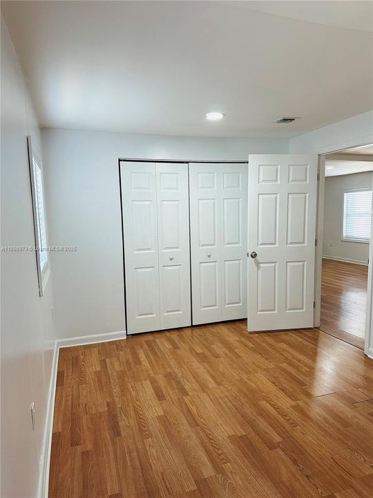 For Sale: $630,000 (3 beds, 2 baths, 1554 Square Feet)