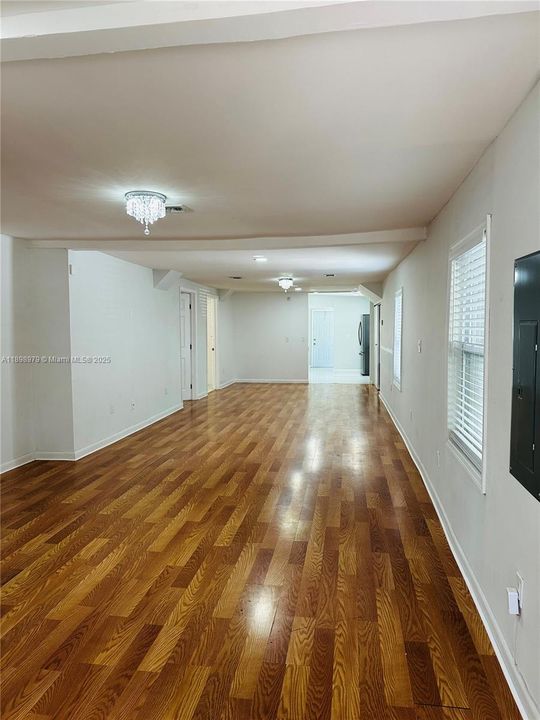 For Sale: $630,000 (3 beds, 2 baths, 1554 Square Feet)