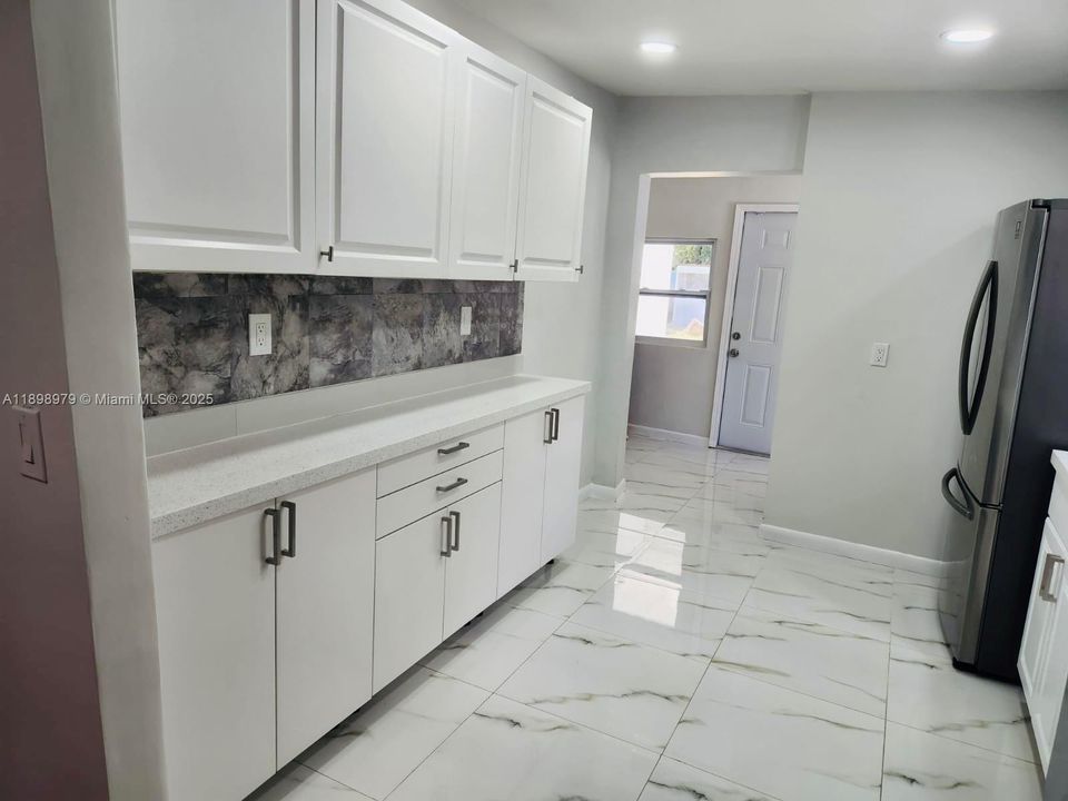 For Sale: $630,000 (3 beds, 2 baths, 1554 Square Feet)