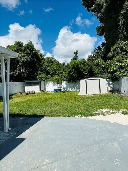 For Sale: $630,000 (3 beds, 2 baths, 1554 Square Feet)