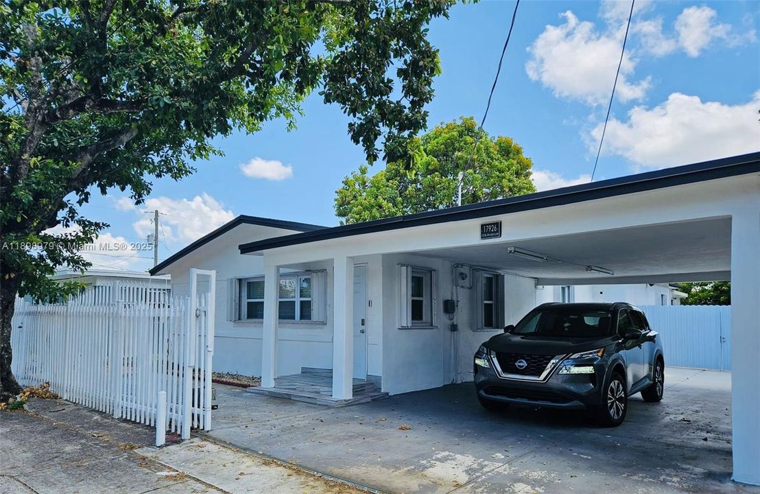 For Sale: $630,000 (3 beds, 2 baths, 1554 Square Feet)