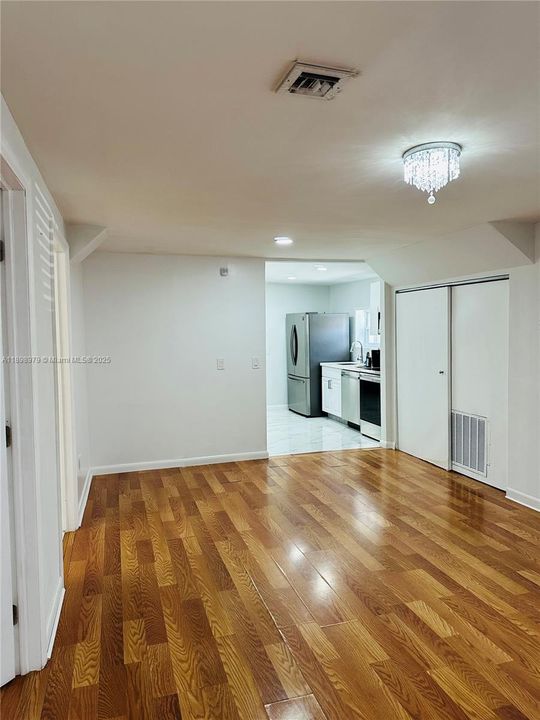 For Sale: $630,000 (3 beds, 2 baths, 1554 Square Feet)