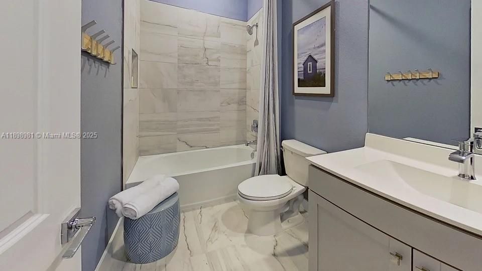 Photos showcase builder’s model home finishes and furnitures