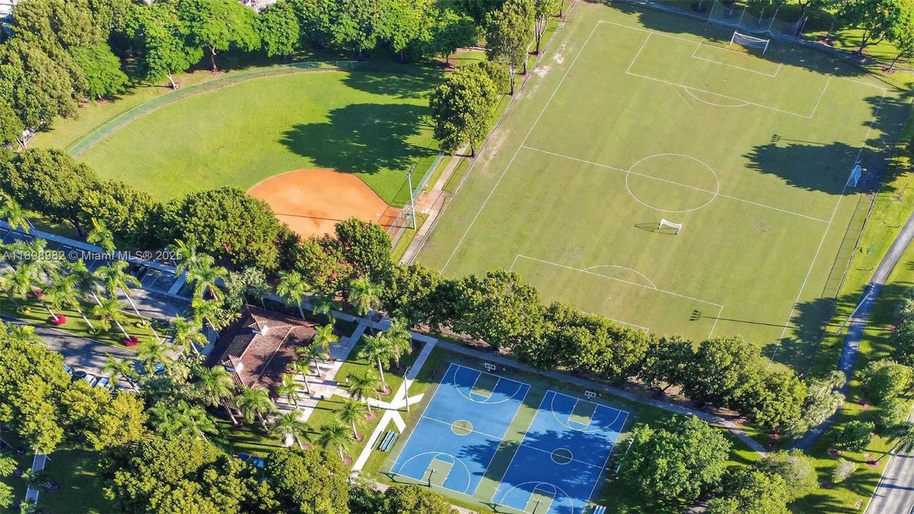 For Sale: $1,099,999 (5 beds, 3 baths, 2569 Square Feet)