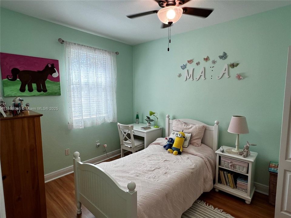 На продажу: $699,000 (3 спален, 2 ванн, 2014 Квадратных фут)