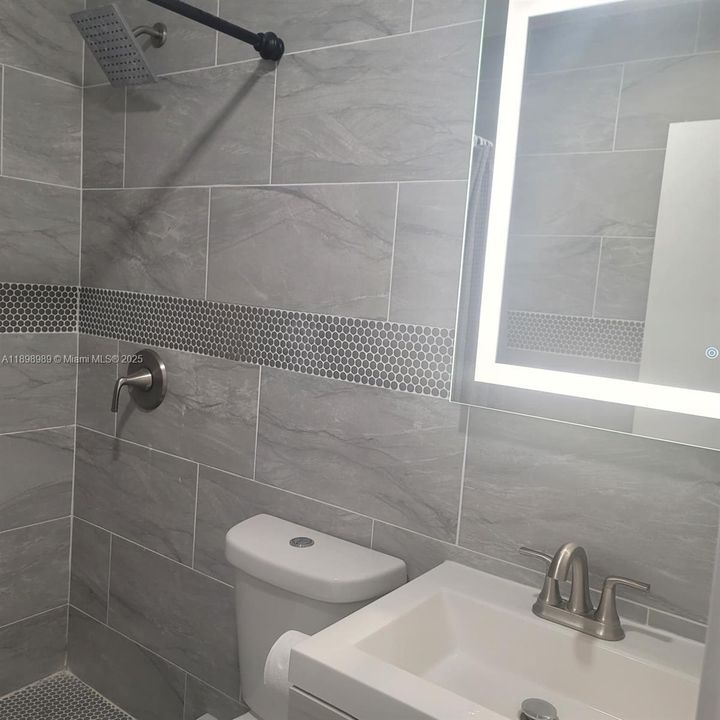 Recently Rented: $1,600 (1 beds, 1 baths, 2206 Square Feet)