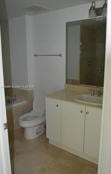 待售: $255,000 (1 贝兹, 1 浴室, 805 平方英尺)