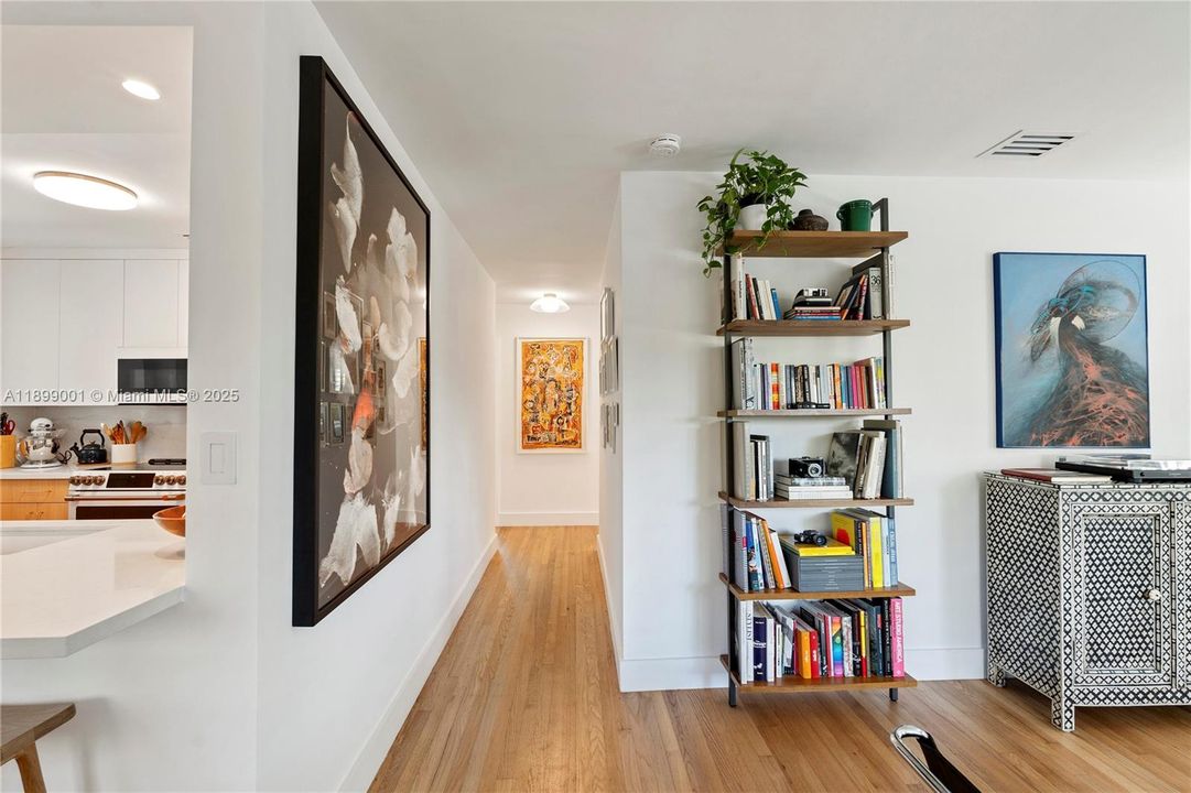 For Sale: $1,650,000 (3 beds, 2 baths, 1405 Square Feet)