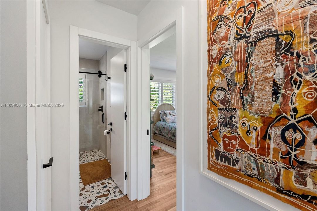 For Sale: $1,650,000 (3 beds, 2 baths, 1405 Square Feet)