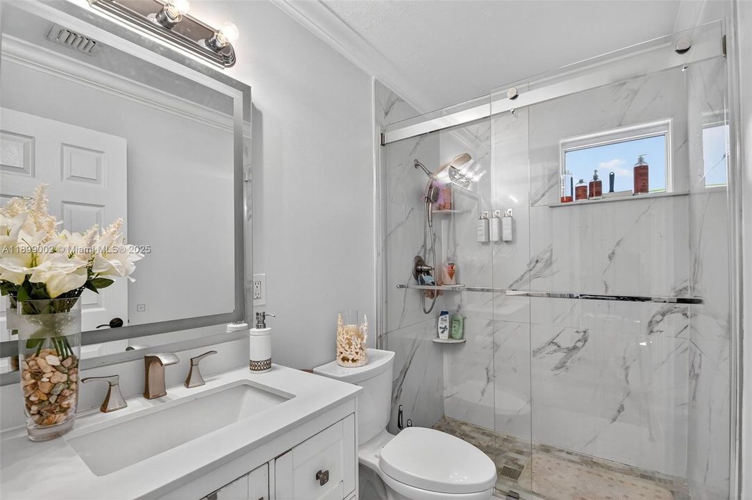 На продажу: $499,000 (4 спален, 1 ванн, 1190 Квадратных фут)