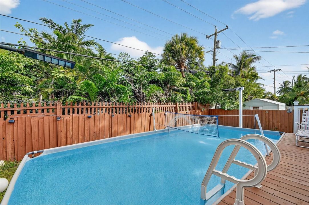 На продажу: $499,000 (4 спален, 1 ванн, 1190 Квадратных фут)