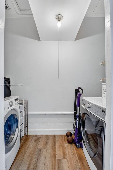 На продажу: $499,000 (4 спален, 1 ванн, 1190 Квадратных фут)