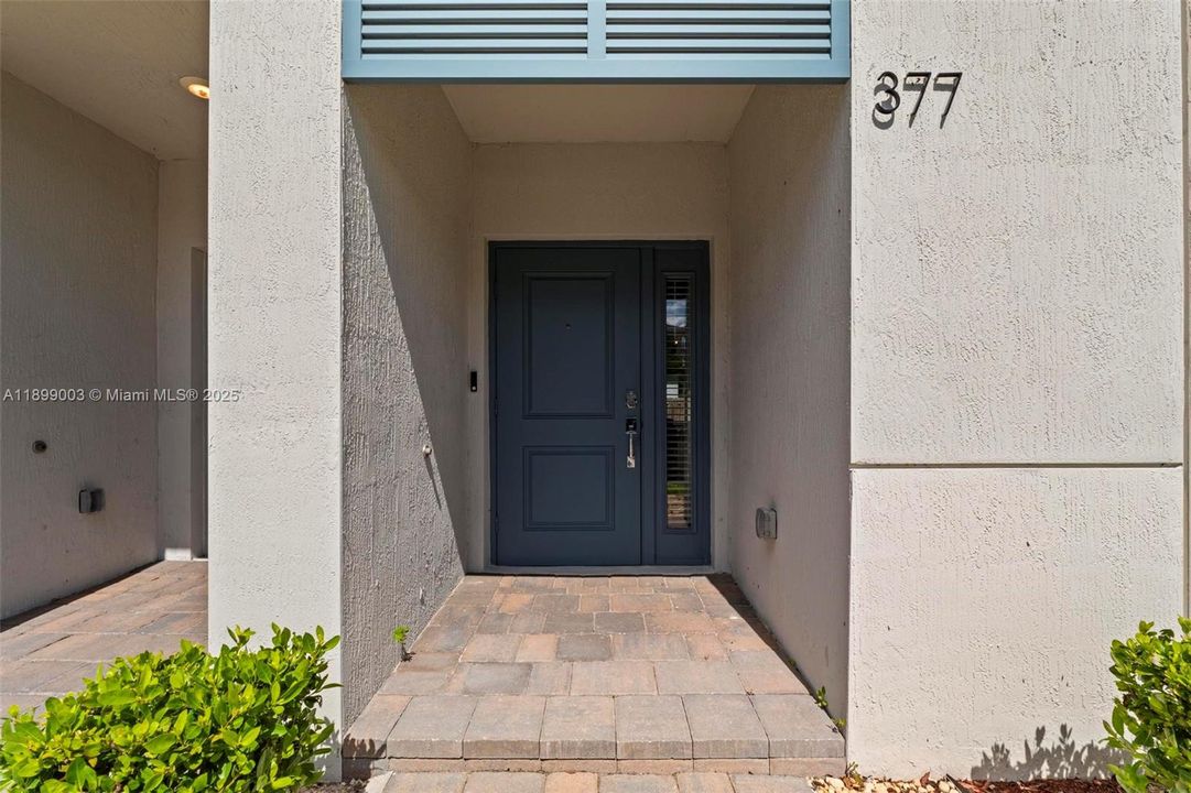 For Rent: $3,000 (3 beds, 2 baths, 1433 Square Feet)