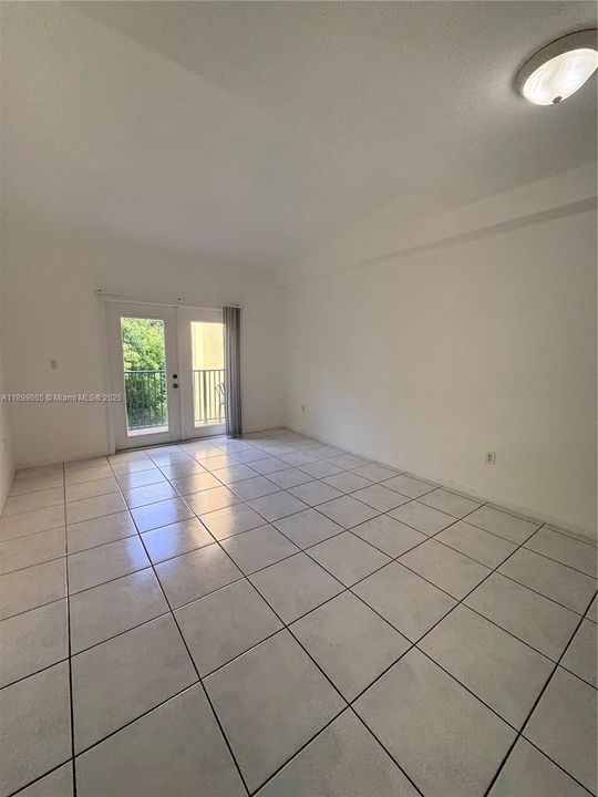 Recently Rented: $1,850 (1 beds, 1 baths, 660 Square Feet)