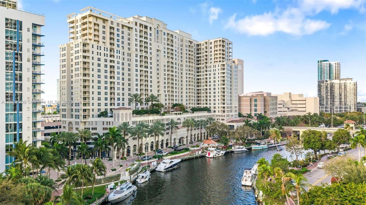 For Sale: $500,000 (2 beds, 2 baths, 1246 Square Feet)