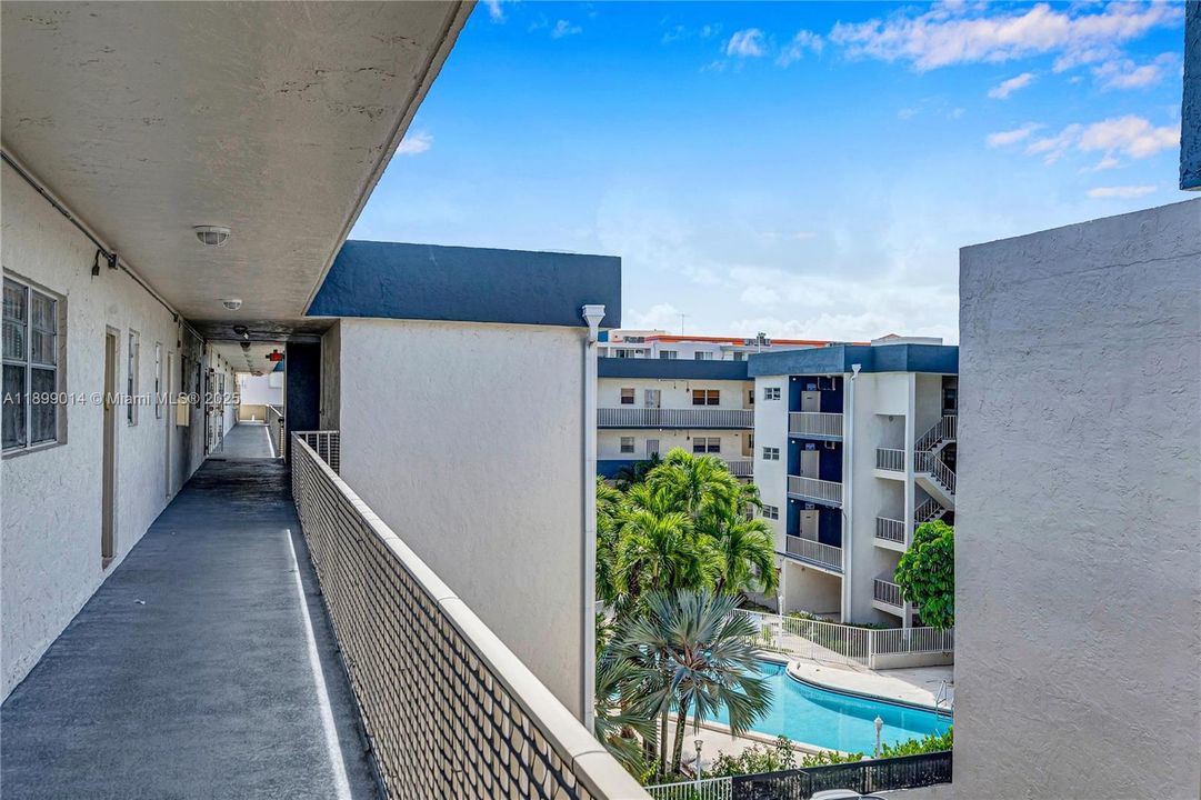 Activo con contrato: $1,500 (1 camas, 1 baños, 930 Pies cuadrados)