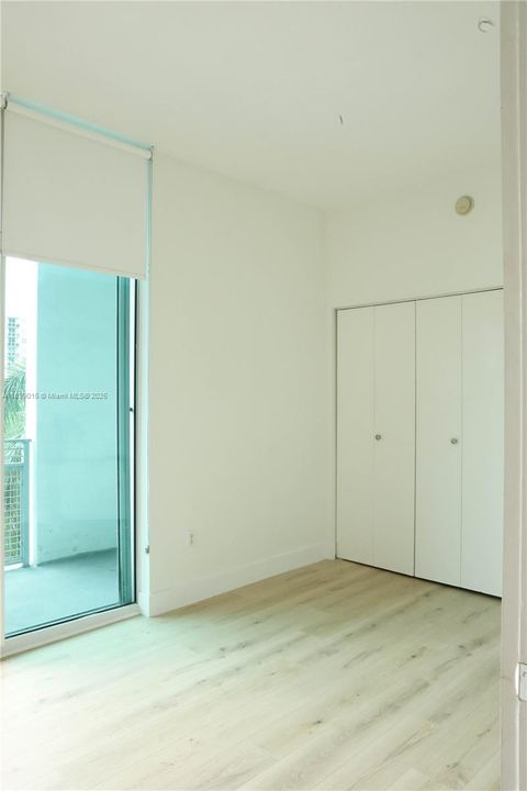 For Sale: $435,000 (2 beds, 2 baths, 948 Square Feet)