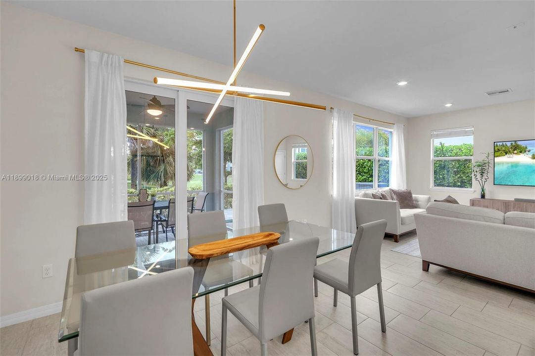 待售: $725,000 (3 贝兹, 2 浴室, 1906 平方英尺)