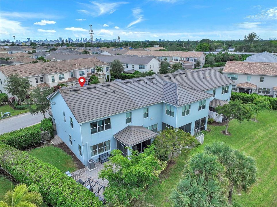 待售: $725,000 (3 贝兹, 2 浴室, 1906 平方英尺)