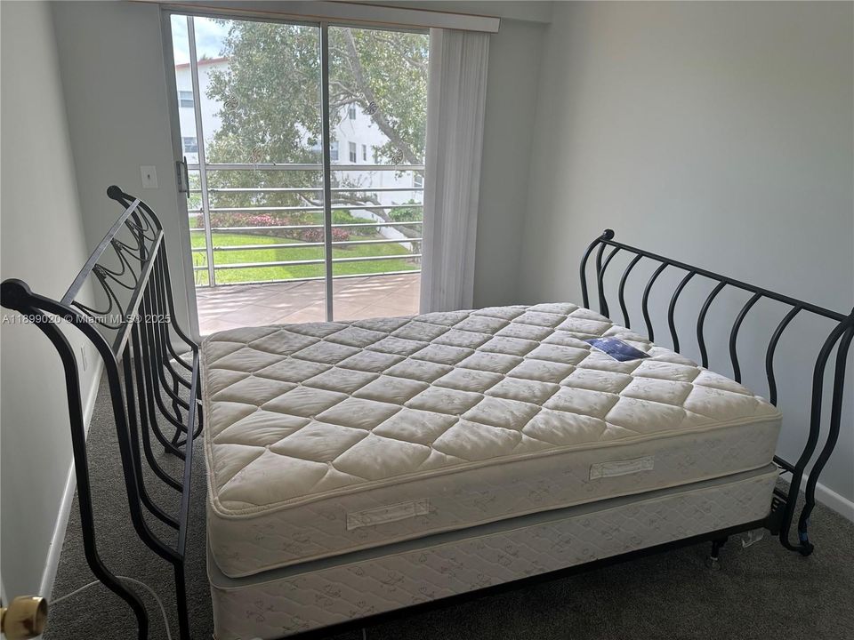 出租: $1,999 (2 贝兹, 1 浴室, 840 平方英尺)