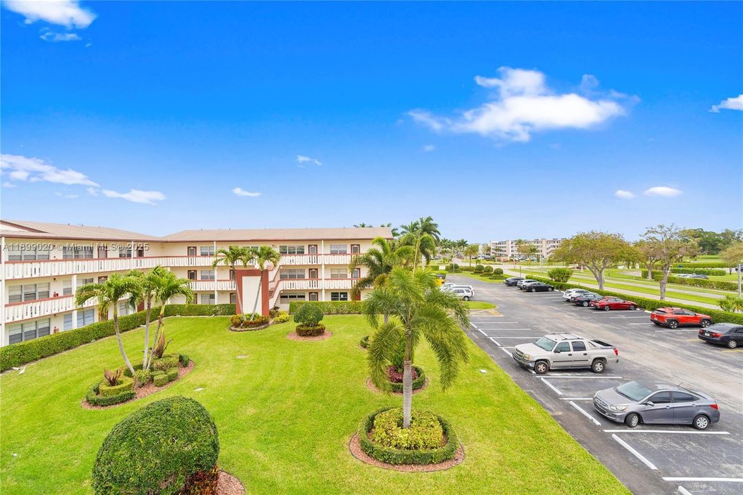 出租: $1,999 (2 贝兹, 1 浴室, 840 平方英尺)