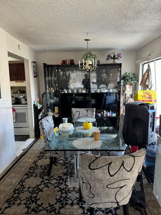 For Sale: $190,000 (3 beds, 2 baths, 1080 Square Feet)