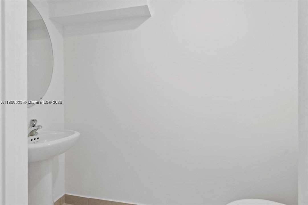 For Sale: $435,000 (3 beds, 2 baths, 1442 Square Feet)