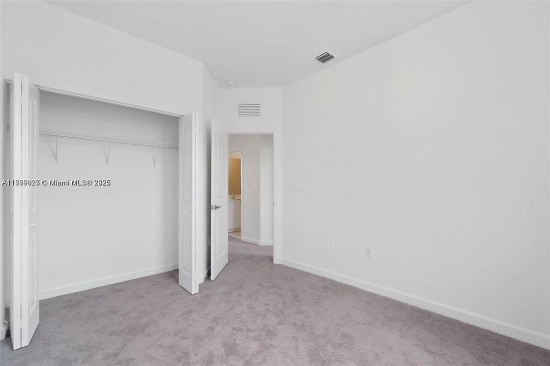 For Sale: $435,000 (3 beds, 2 baths, 1442 Square Feet)