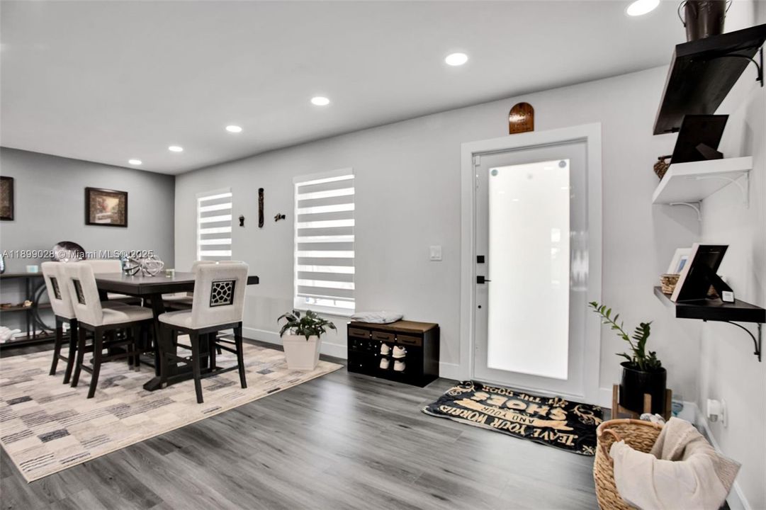 For Sale: $700,000 (3 beds, 2 baths, 1604 Square Feet)