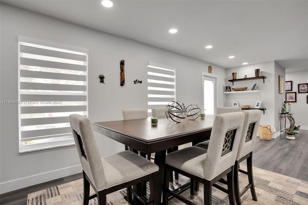 For Sale: $700,000 (3 beds, 2 baths, 1604 Square Feet)