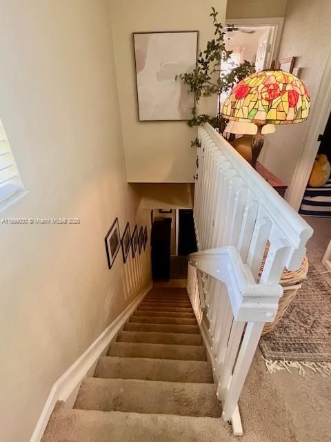 待售: $370,000 (3 贝兹, 2 浴室, 1306 平方英尺)