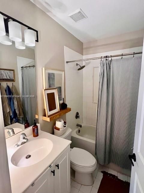 待售: $370,000 (3 贝兹, 2 浴室, 1306 平方英尺)