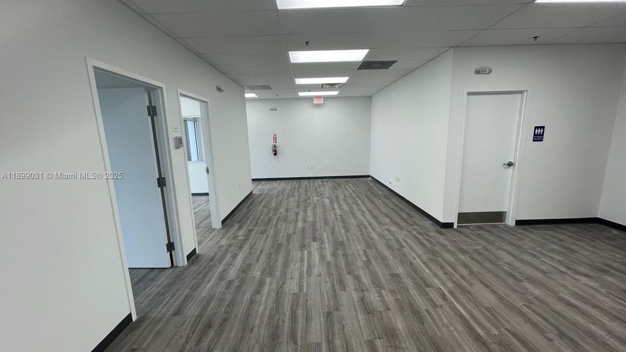 出租: $18 (0 贝兹, 0 浴室, 0 平方英尺)