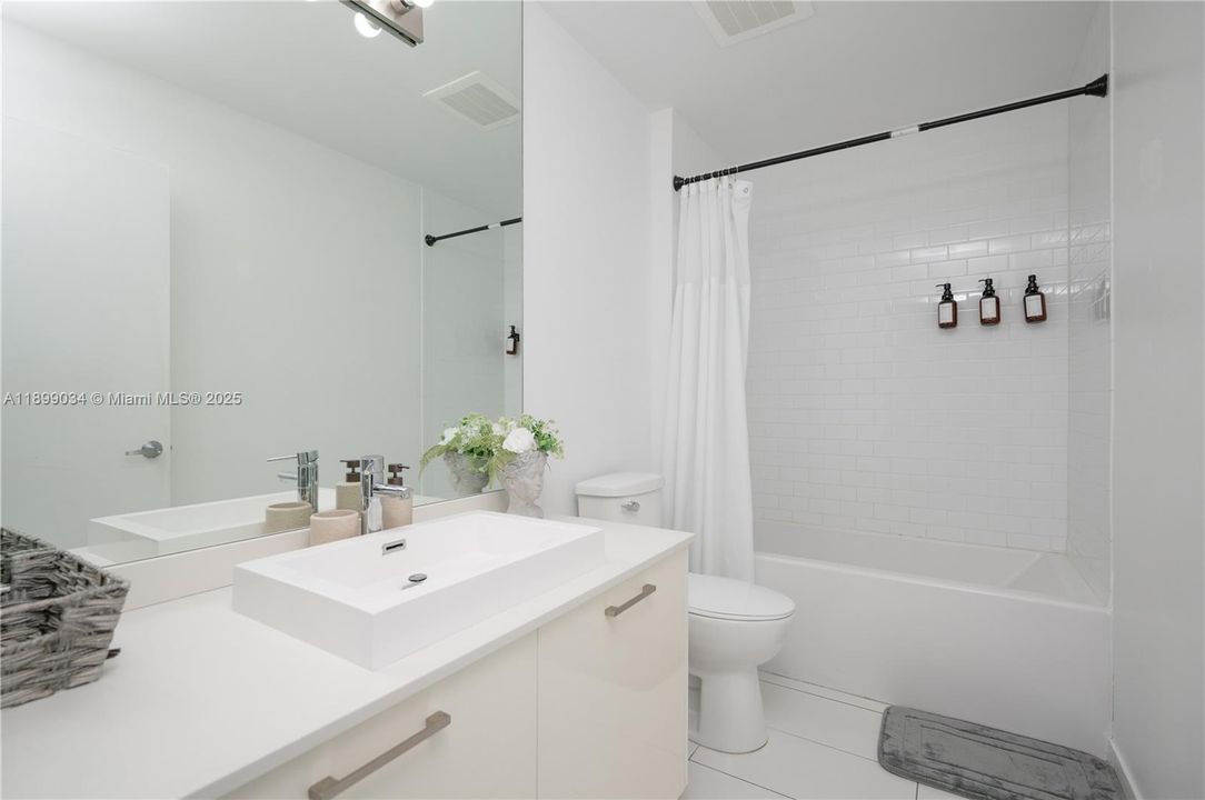 For Rent: $2,600 (1 beds, 1 baths, 533 Square Feet)