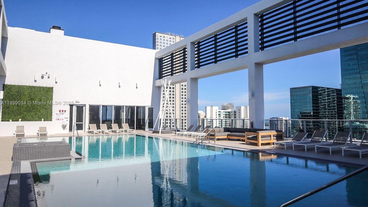 For Rent: $2,600 (1 beds, 1 baths, 533 Square Feet)