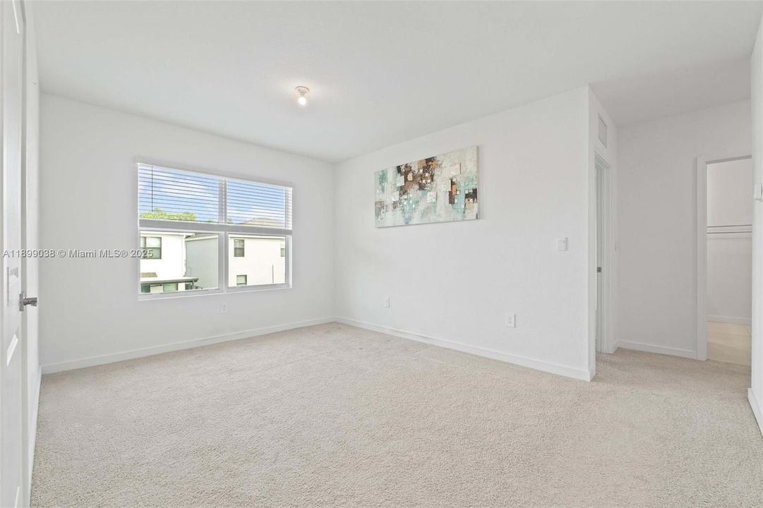 Recently Rented: $3,300 (4 beds, 2 baths, 2696 Square Feet)