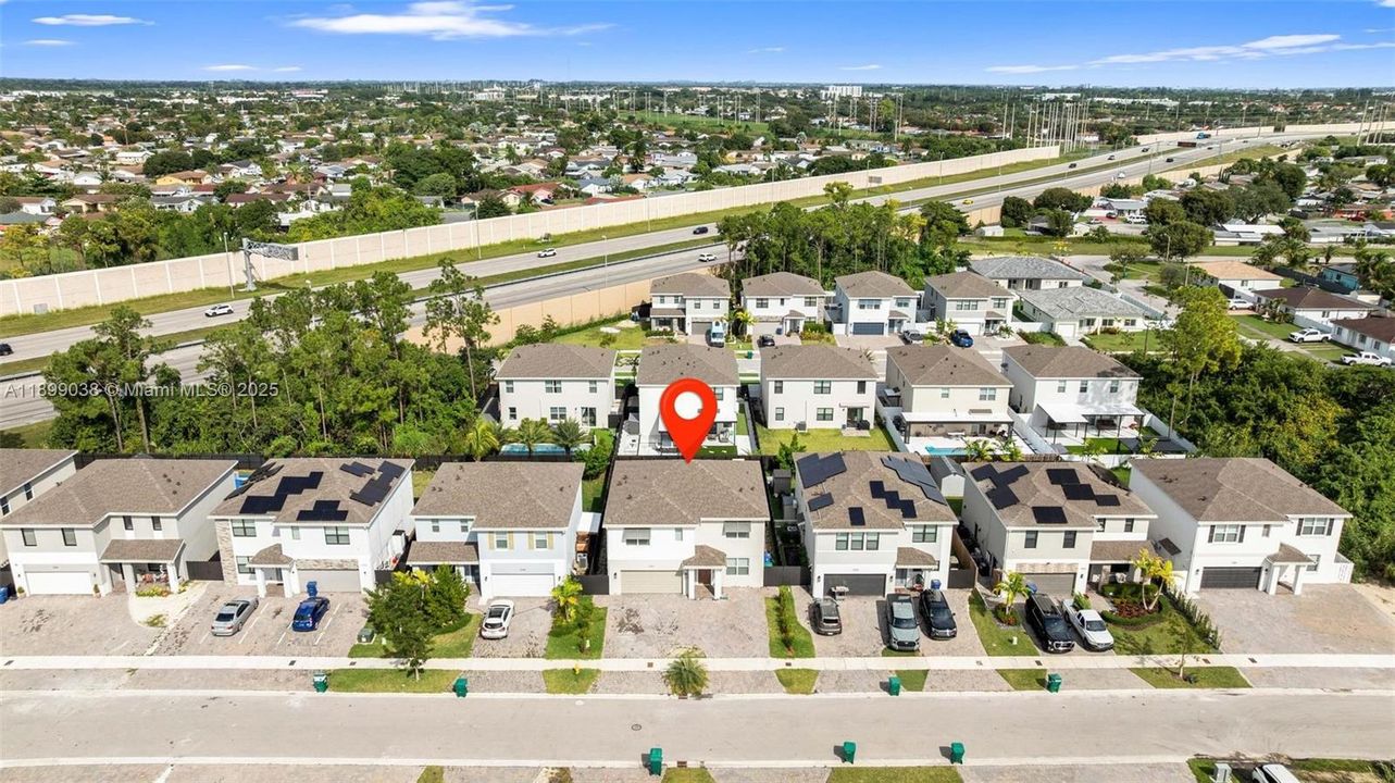 Recently Rented: $3,300 (4 beds, 2 baths, 2696 Square Feet)