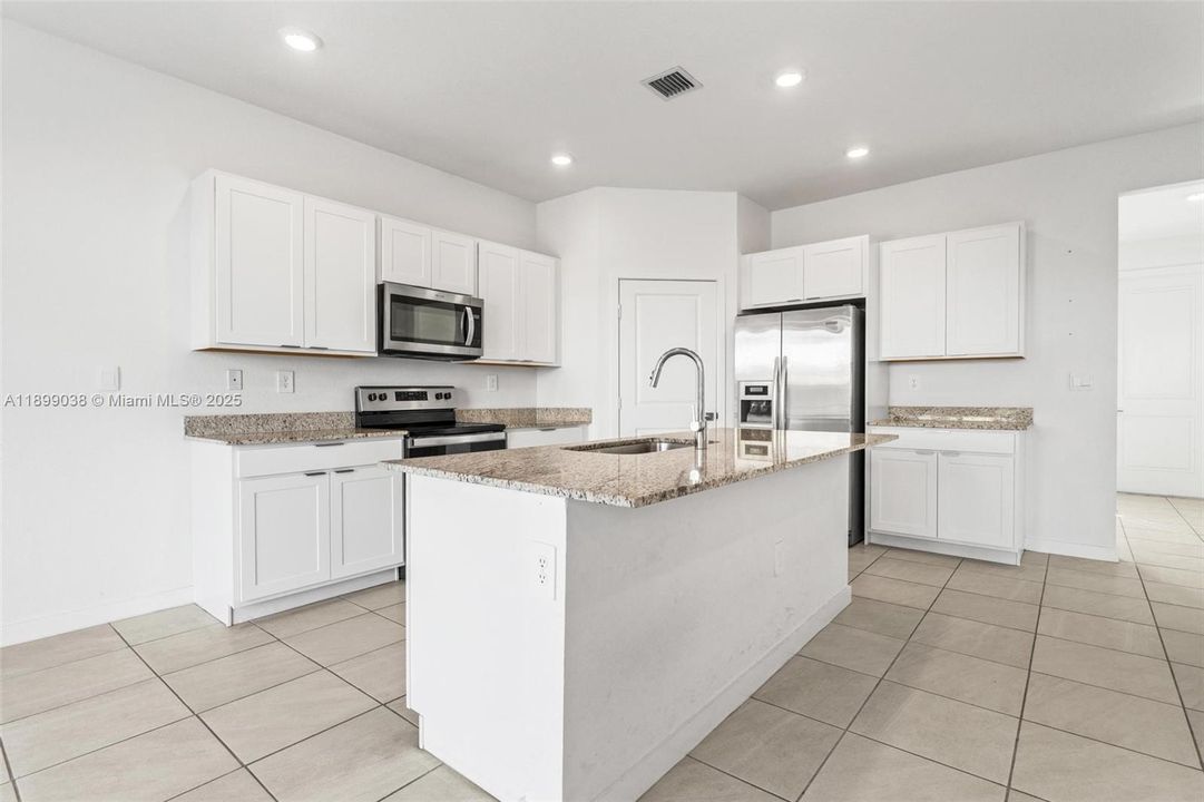 Recently Rented: $3,300 (4 beds, 2 baths, 2696 Square Feet)