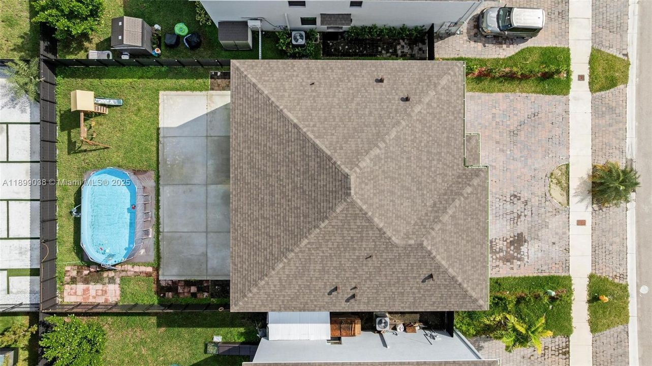 Recently Rented: $3,300 (4 beds, 2 baths, 2696 Square Feet)